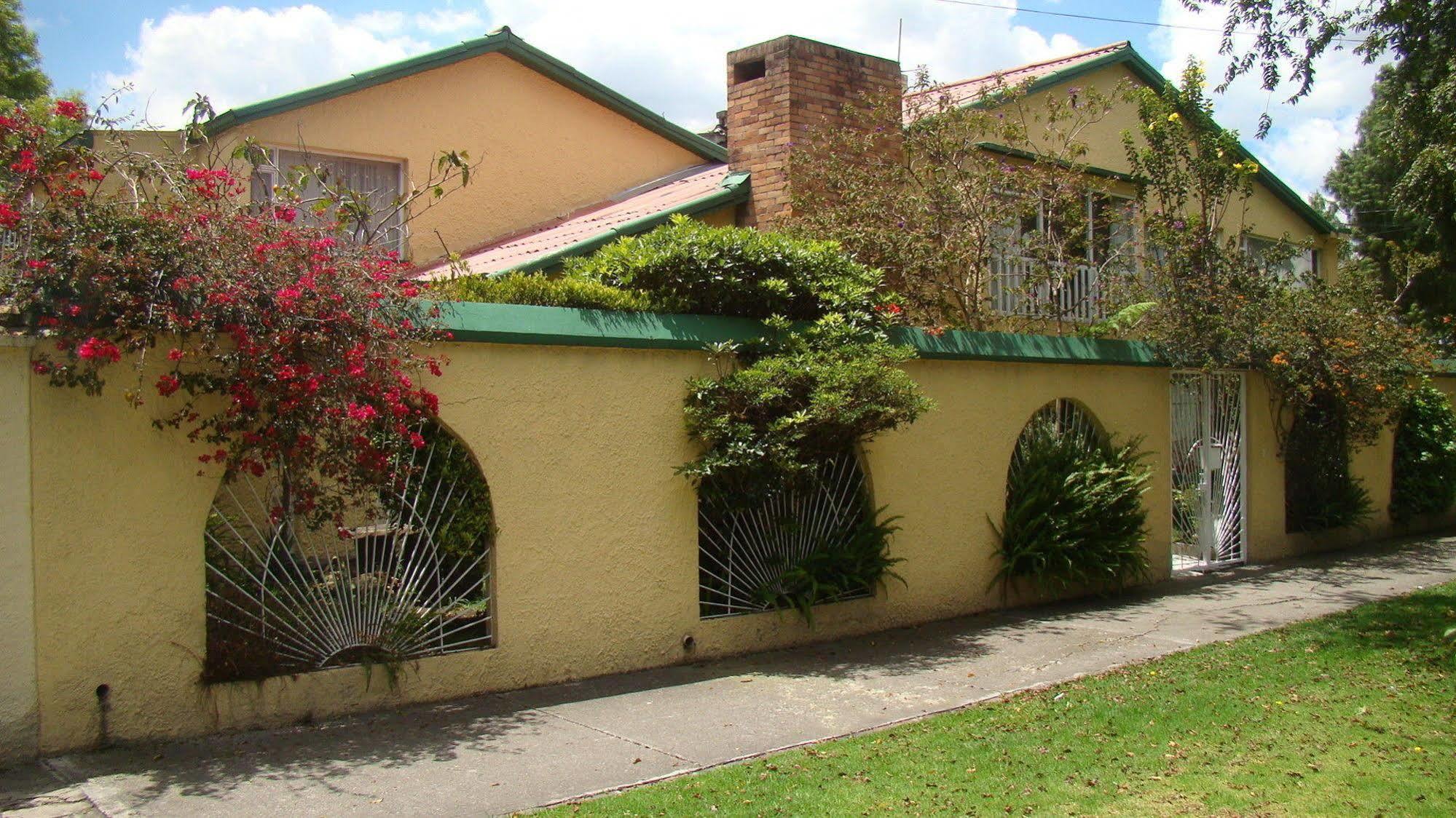 Hostal Bogota Real Ngoại thất bức ảnh